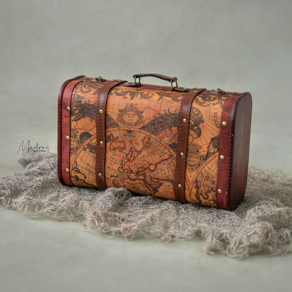 Rental - Vintage Trunk