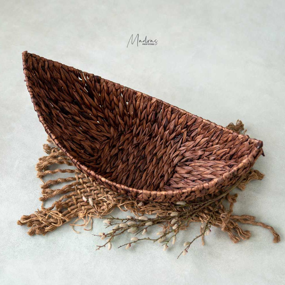 Rental - Woven Boat