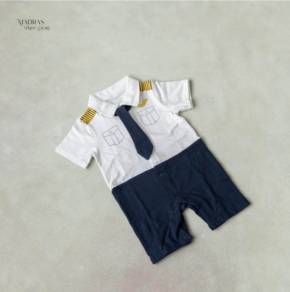 Rental - Pilot outfit 9 to 12 Months