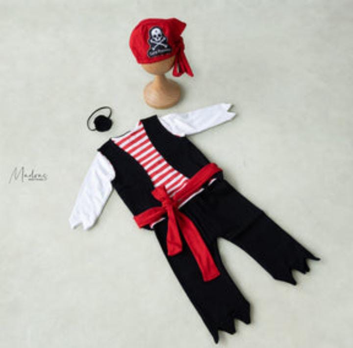 Rental - pirate outfit 9 to 12 month