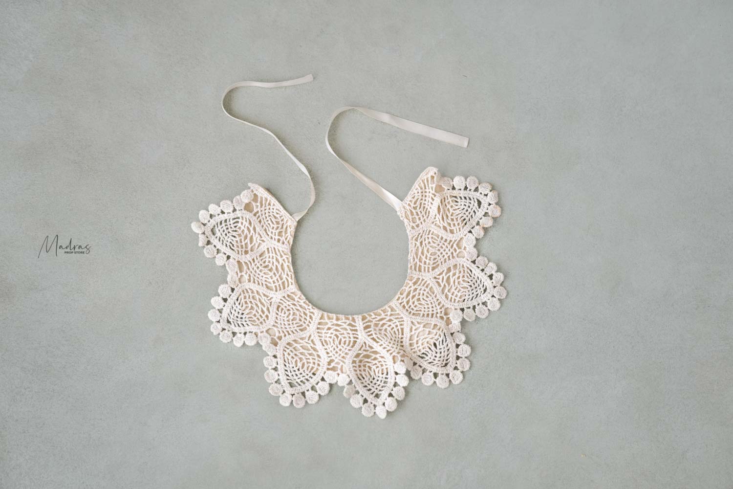 Rental - Neck Netted Lace