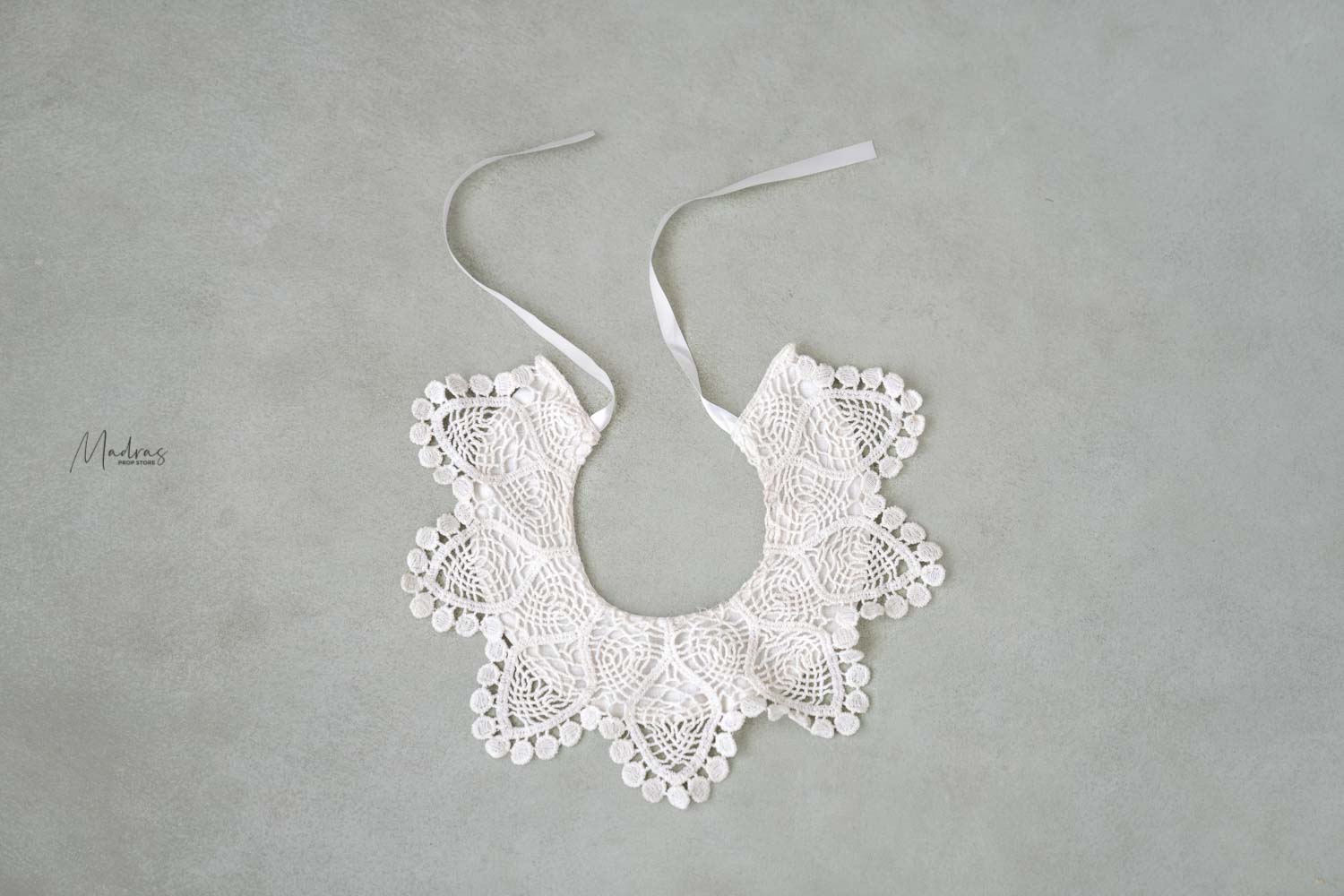 Rental - Neck Netted Lace
