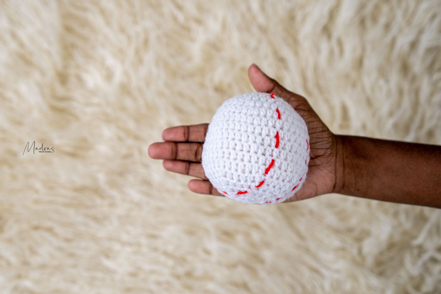 Rental - Knitted Ball