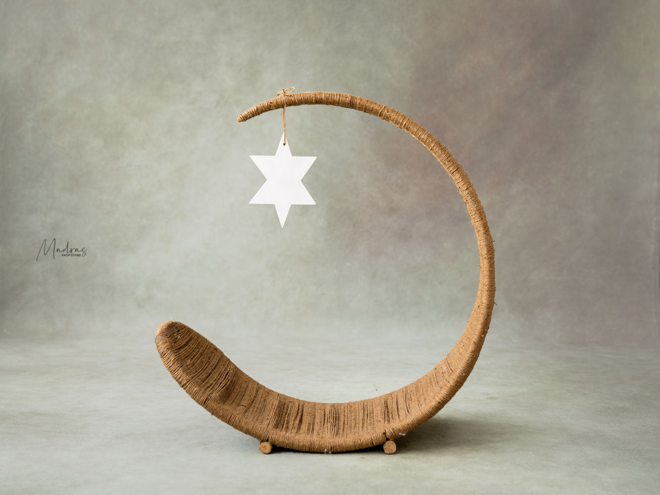 Rental - new born rope moon