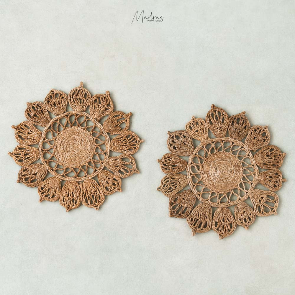 Rental - jute placemat flower set of 2