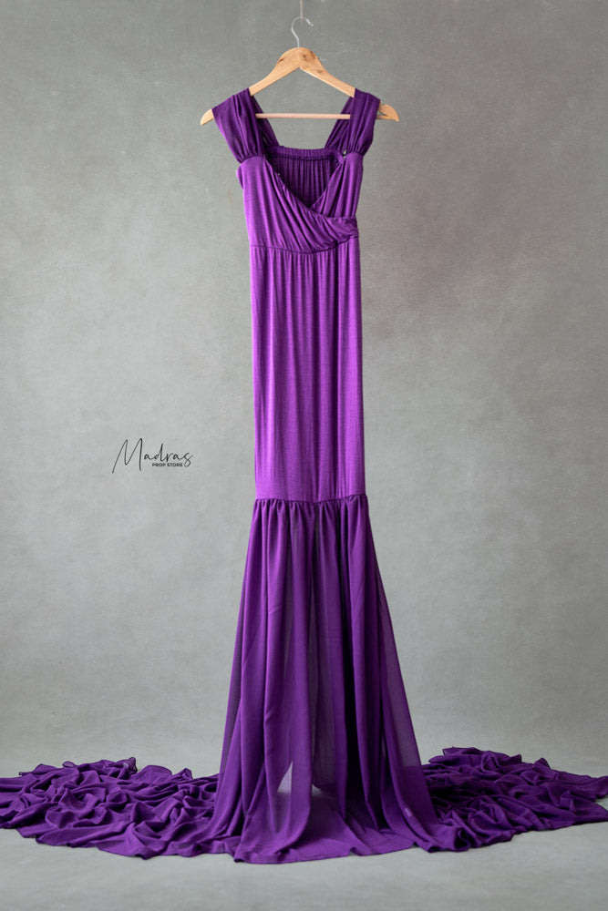 RENTAL- MATERNITY GOWNS MG08