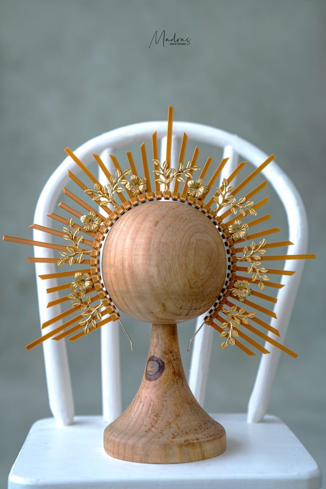 RENTAL - SUNBURST TIARA