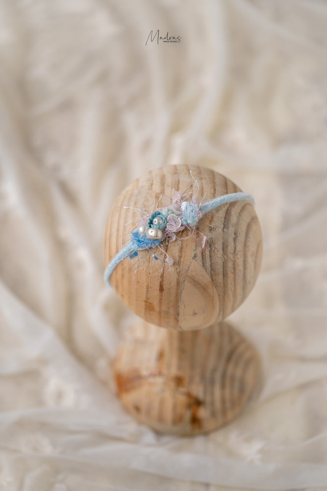RENTAL - DAINTY HEADBAND
