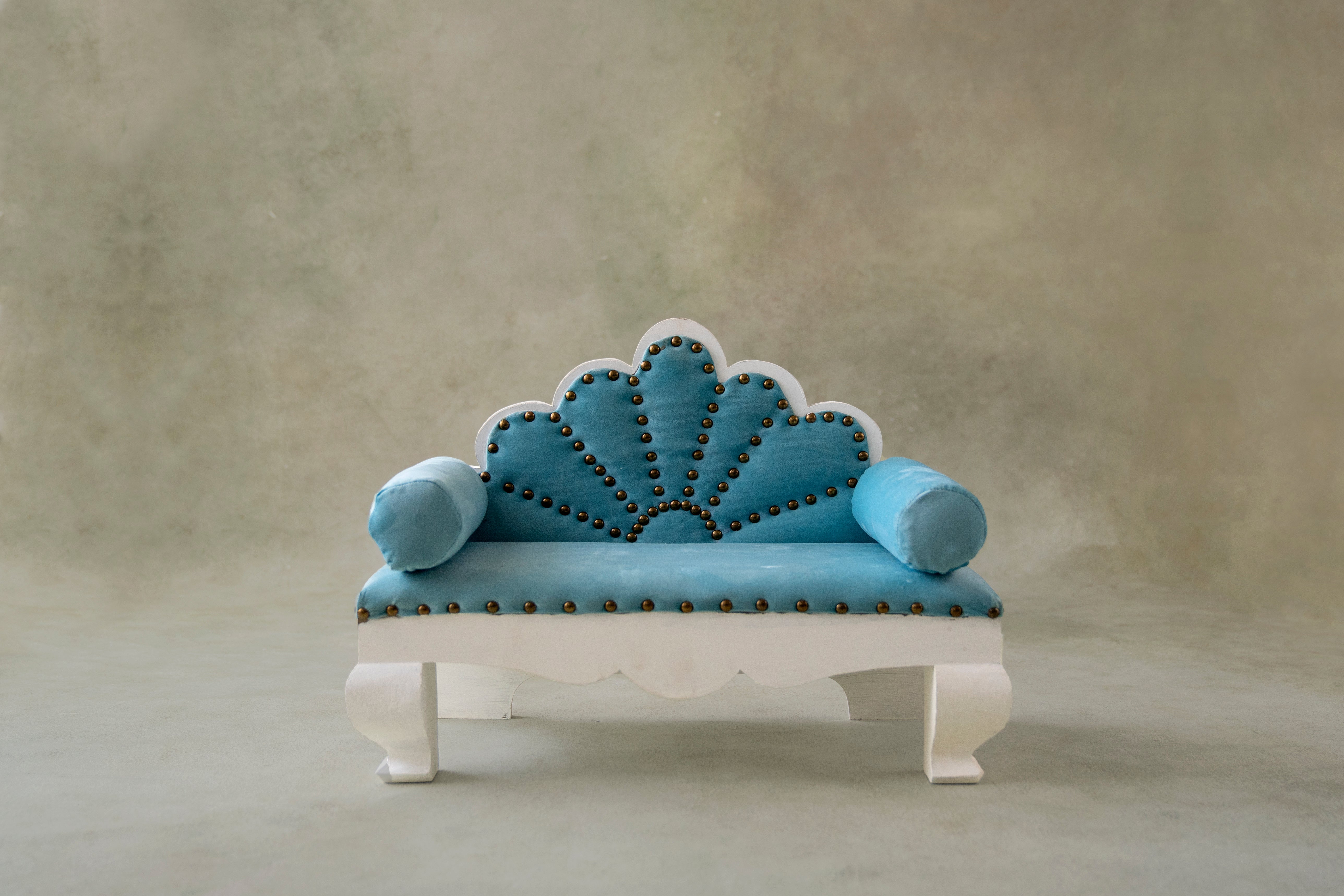 Rental - Royal Sofa