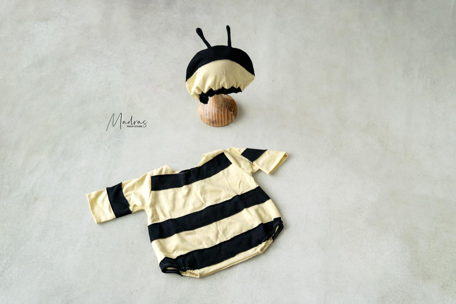 Honey Bee Romper ( 3- 6 Months), (9- 12 Months)