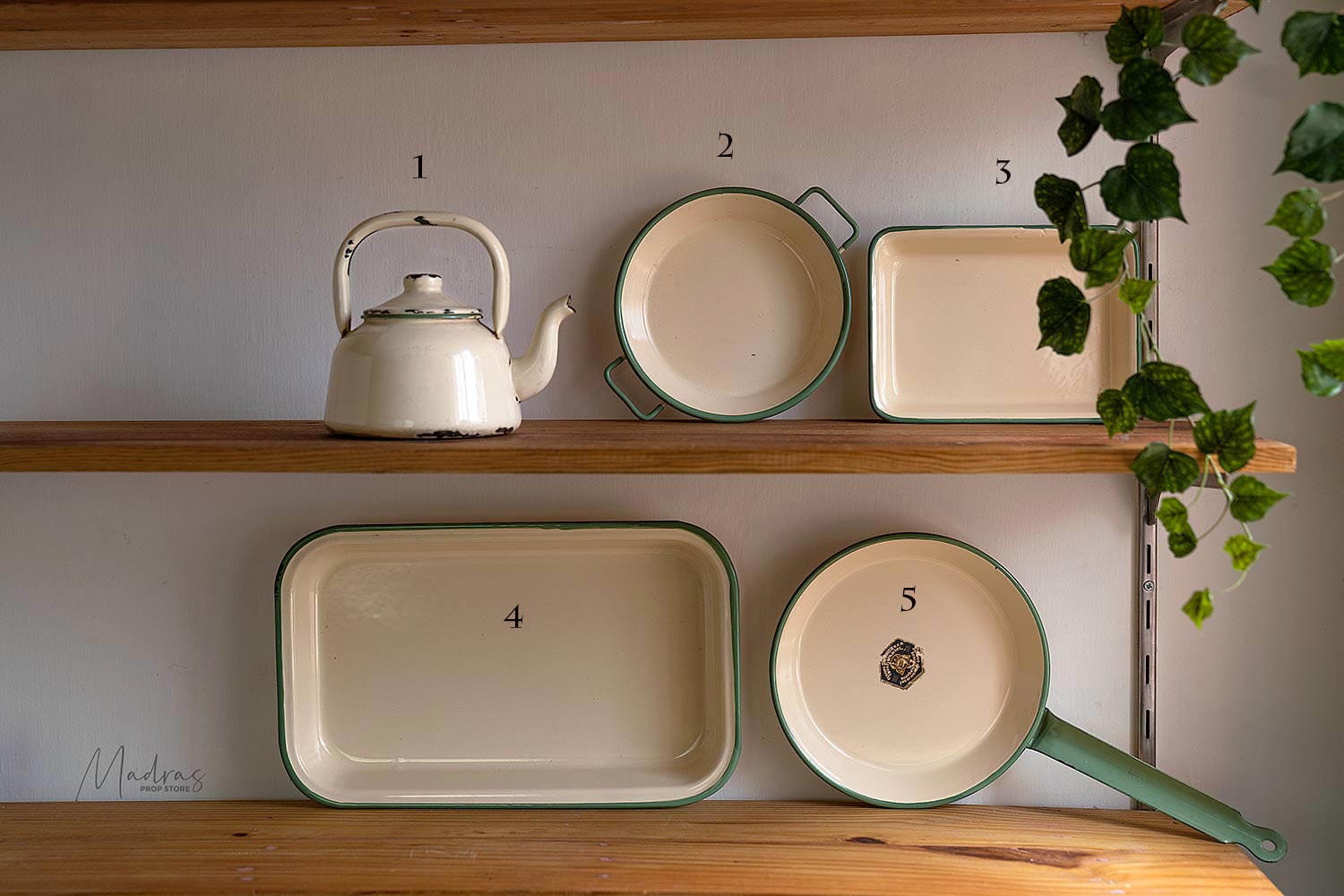 Rental - Enamelware #02