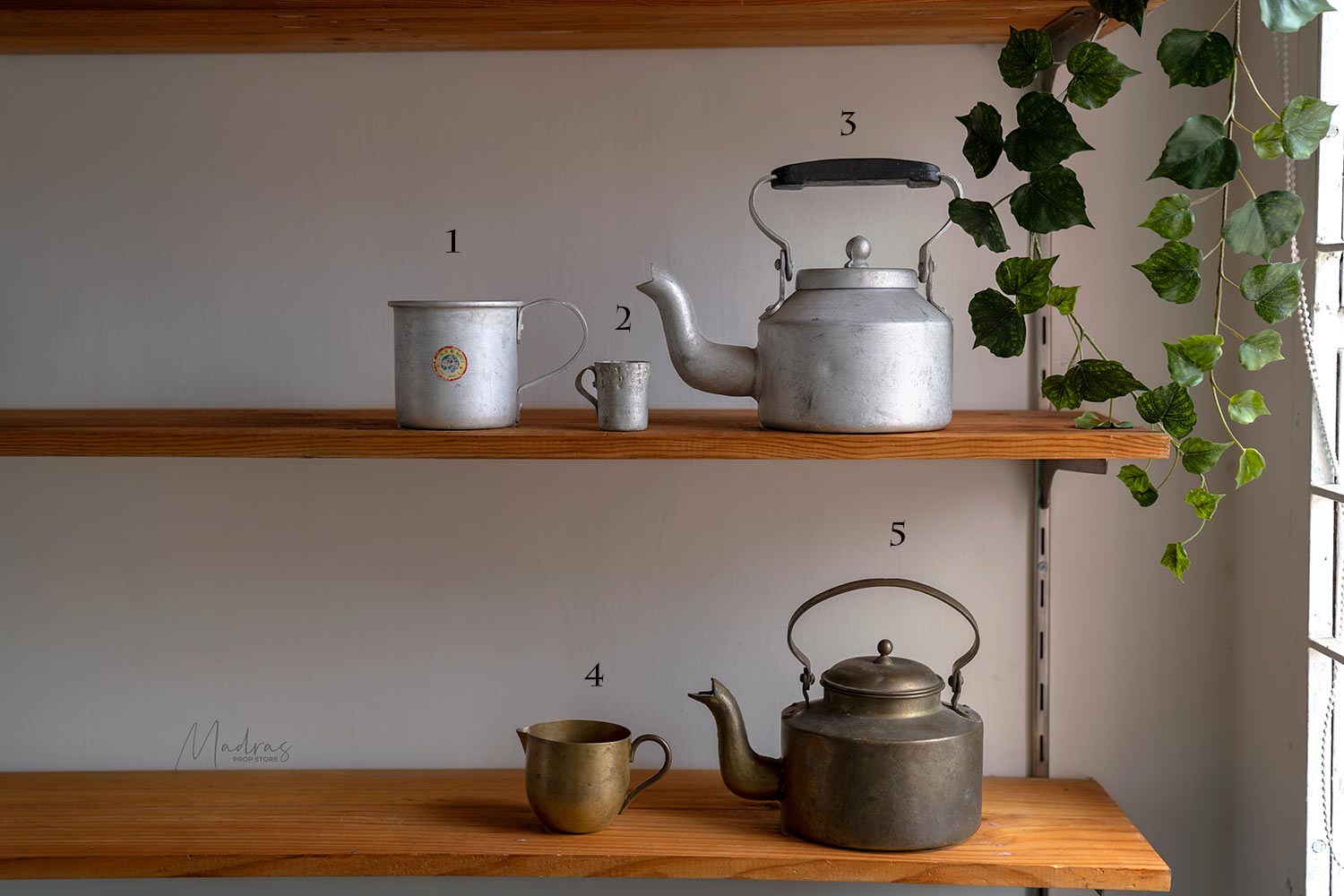 Rental - Metalware #03