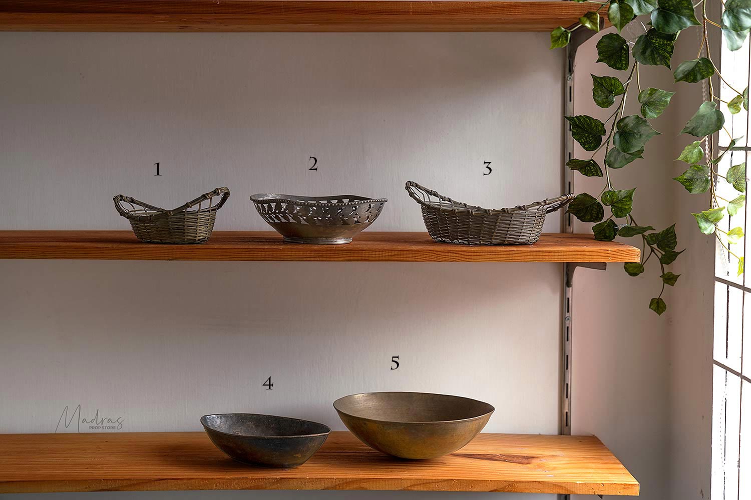 Rental - Metalware #06