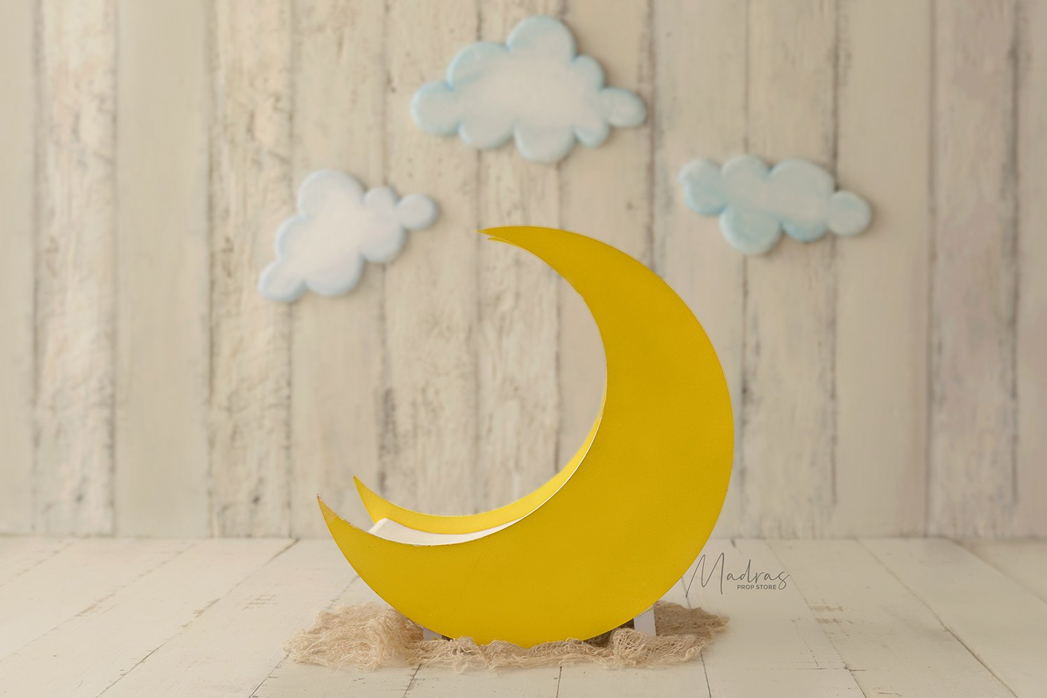 Rental - Moon Bench