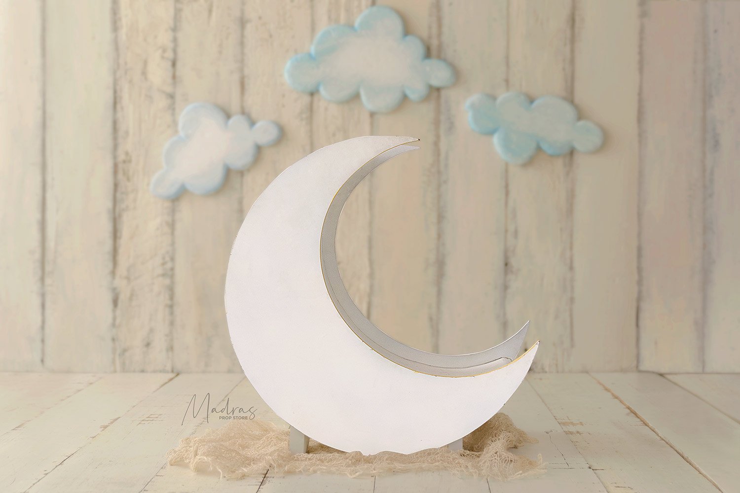 Rental - Moon Bench