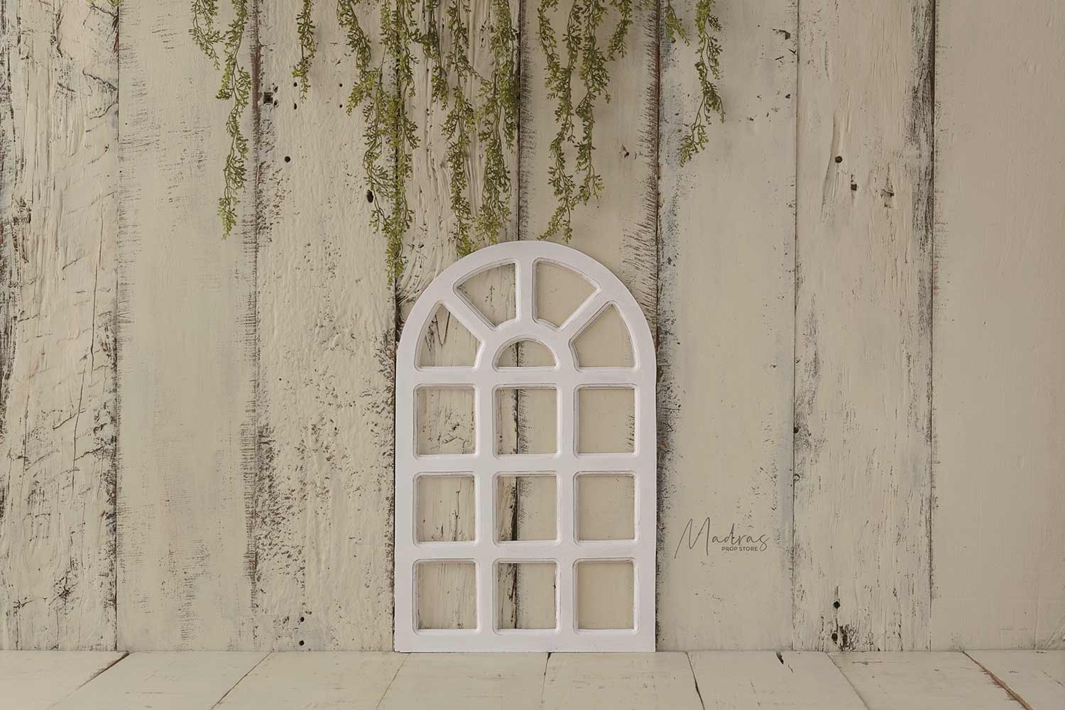 Rental - Baby Window Arch Type