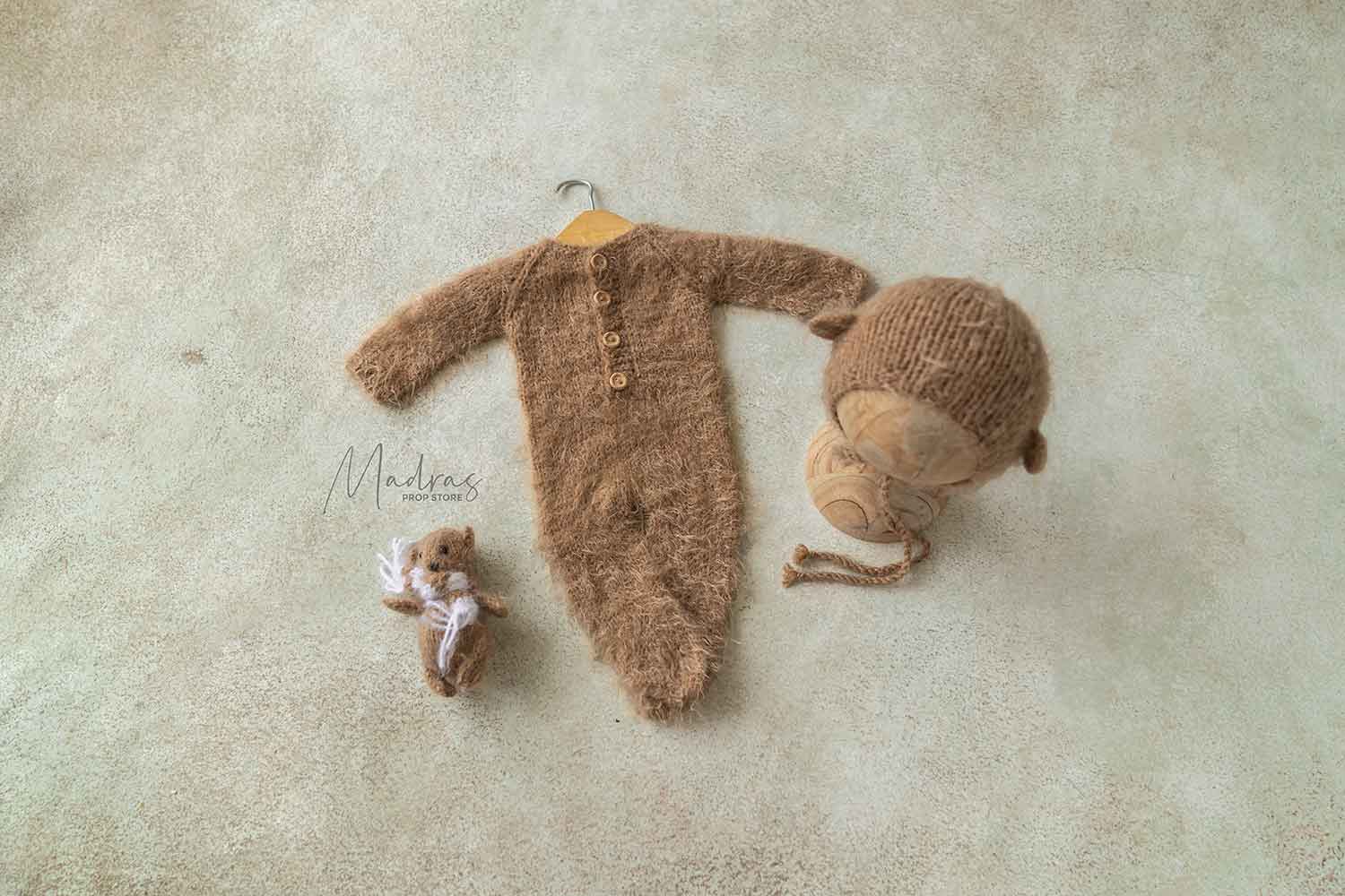 Newborn Bear Outfit