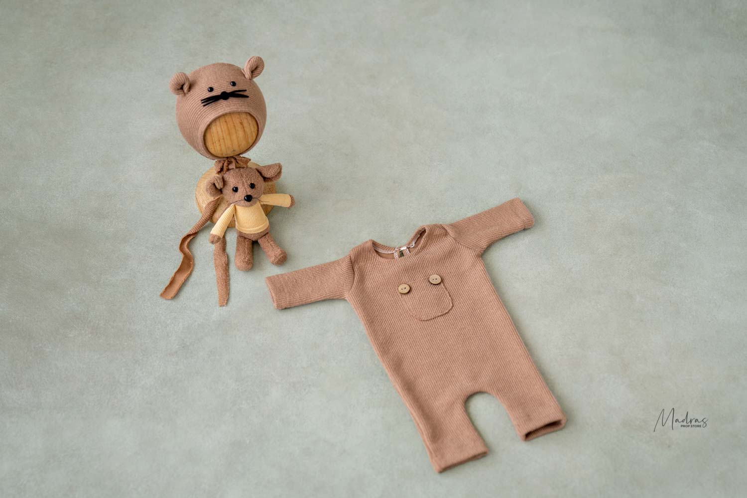 Rentals - Mouse Outfit With Hat And Toy