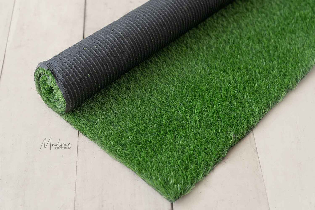 Green Grass Mat  - 5 by 4 Feet