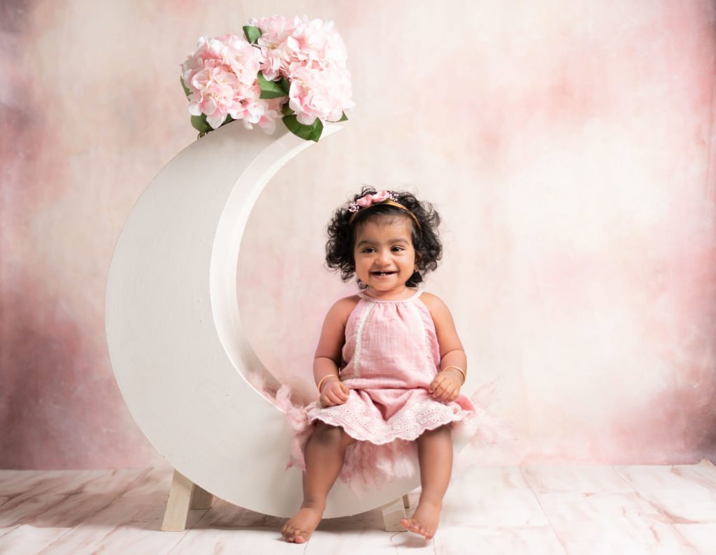 Rentals - 24 Hours Rental Hand Painted - Strawberry Canvas - Painted Baby Backdrops - 5 by 6 Feet